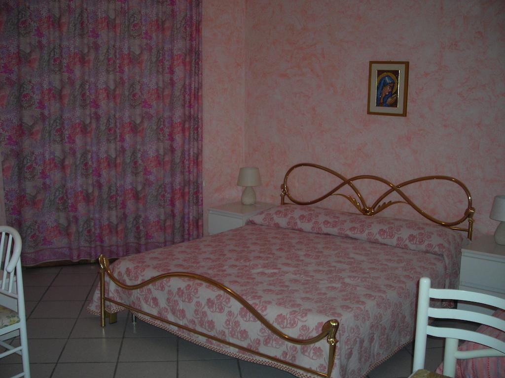 B&B Villa Dagala Santa Venerina Chambre photo